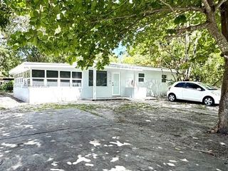 17101 NW 29th Pl, Miami Gardens, FL 33056