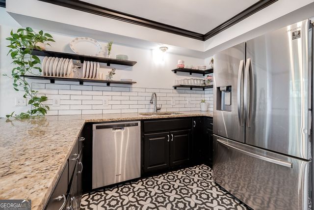 387 Sandhurst Drive, Richmond Hill, GA 31324