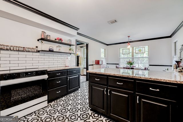 387 Sandhurst Drive, Richmond Hill, GA 31324