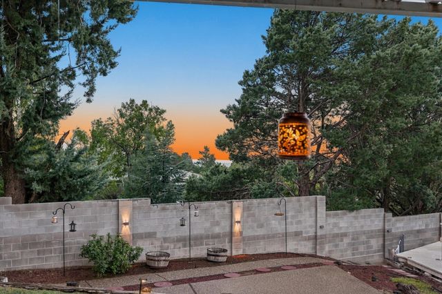 1333 Monte Largo Drive NE, Albuquerque, NM 87112
