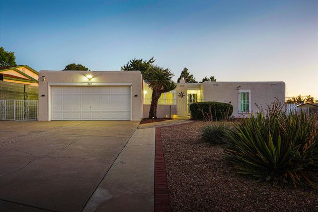 1333 Monte Largo Drive NE, Albuquerque, NM 87112