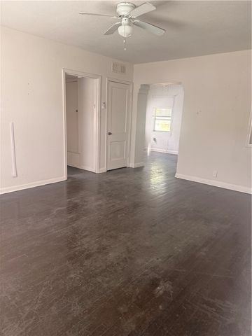 2107 16th, Corpus Christi, TX 78404