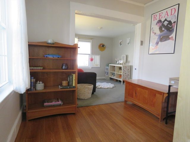812 East St, Dedham, MA 02026