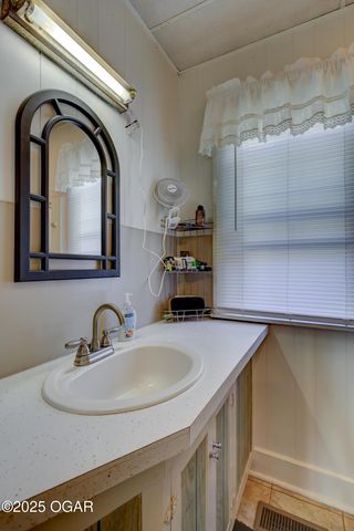 2008 N Florida Avenue, Joplin, MO 64801