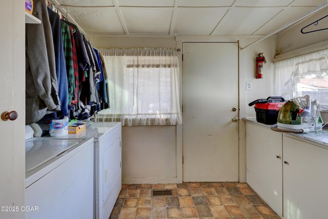 2008 N Florida Avenue, Joplin, MO 64801