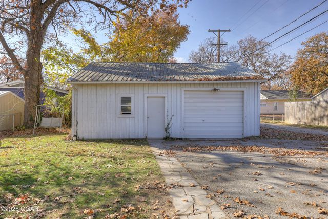 2008 N Florida Avenue, Joplin, MO 64801