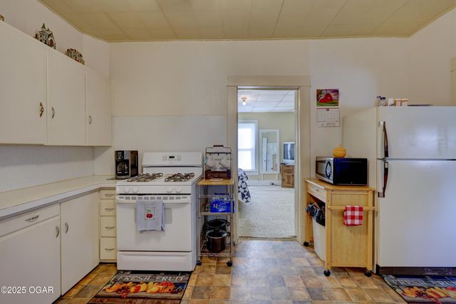 2008 N Florida Avenue, Joplin, MO 64801