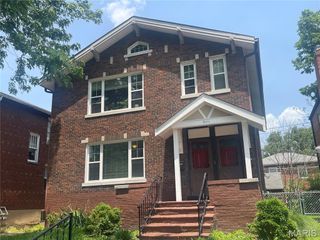 7111 Dartmouth Avenue A, St Louis, MO 63130