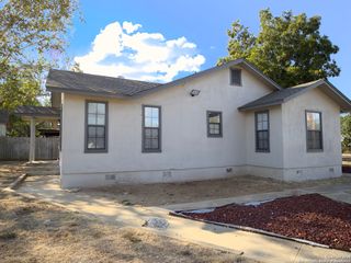 918 E Ashley, San Antonio, TX 78221