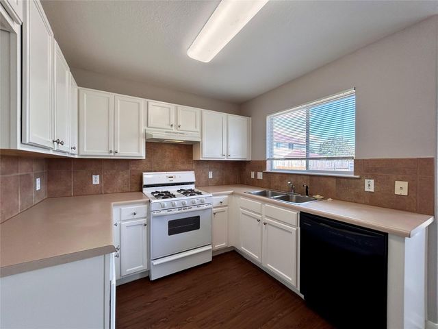 1019 Terra ST, Round Rock, TX 78665