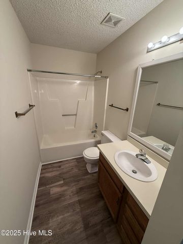 222 Hidden Branches Close, Winterville, NC 28590