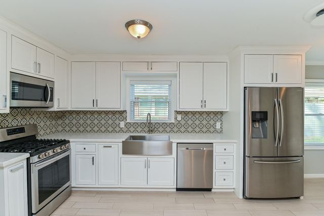 9822 Larston Street, Houston, TX 77055