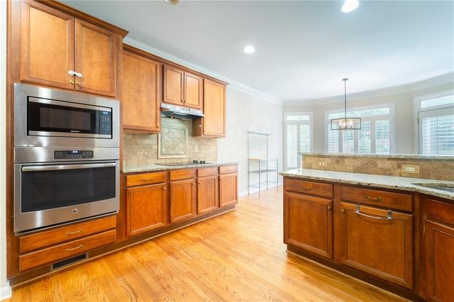 313 Oak Hill Lane, Canton, GA 30115