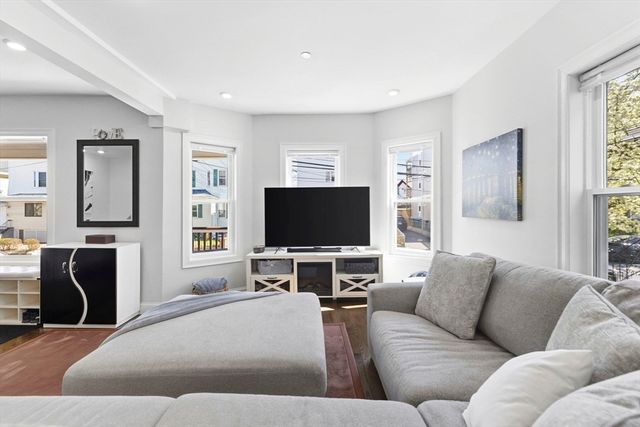 16 Willard Ave 1, Medford, MA 02155