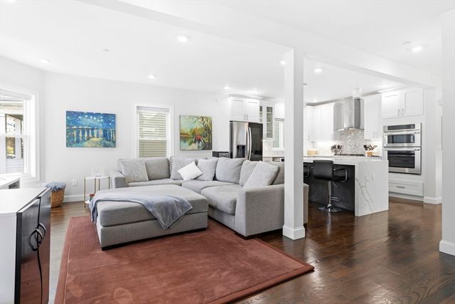 16 Willard Ave 1, Medford, MA 02155