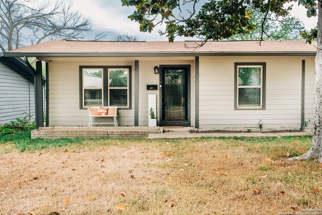 607 Leland, Kerrville, TX 78028