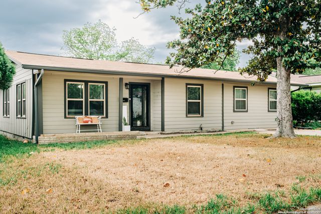 607 Leland, Kerrville, TX 78028