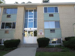 22 Nelson Dr 2E, Randolph, MA 02368