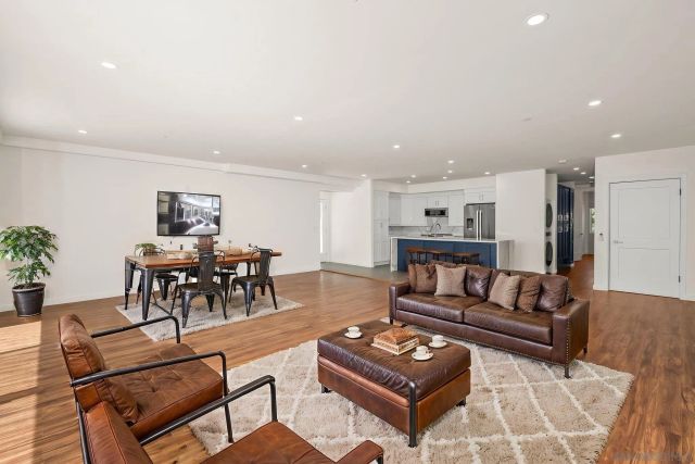 1251 - 1253 Van Nuys St, San Diego, CA 92109