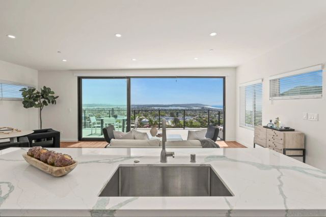 1251 - 1253 Van Nuys St, San Diego, CA 92109