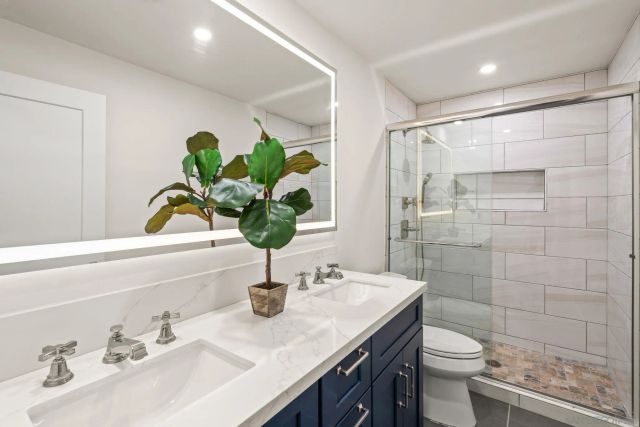 1251 - 1253 Van Nuys St, San Diego, CA 92109