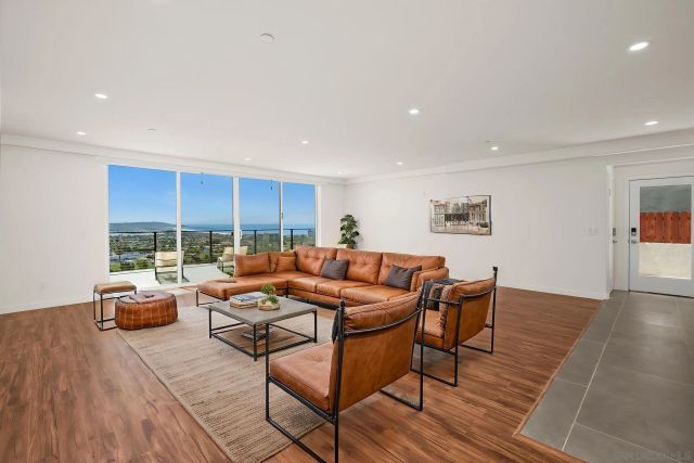 1251 - 1253 Van Nuys St, San Diego, CA 92109