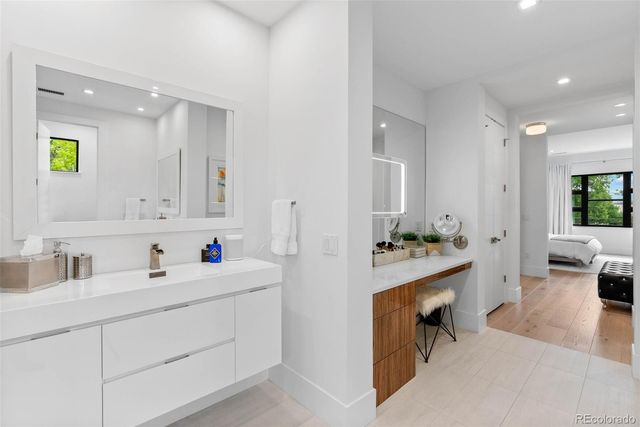 5870 S Bemis Street, Littleton, CO 80120