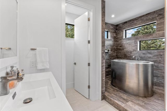 5870 S Bemis Street, Littleton, CO 80120