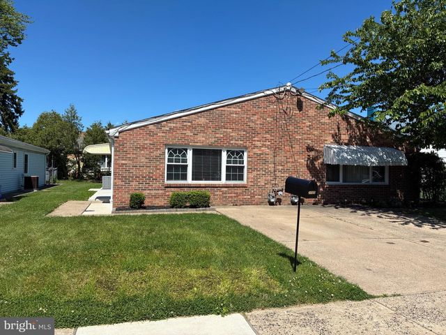 2005 MURRAY ST, Philadelphia, PA 19115