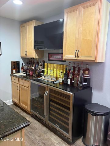 7728 Indian Town Road, Maumee, OH 43537