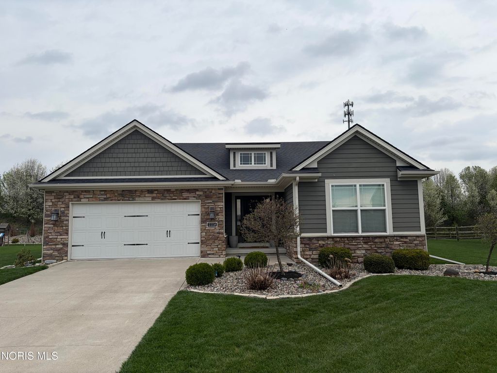 7728 Indian Town Road, Maumee, OH 43537