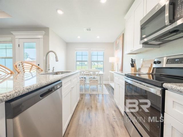 23906 Peppermint Street, Elberta, AL 36530