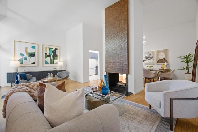 501 W Fox Court, Redwood City, CA 94061