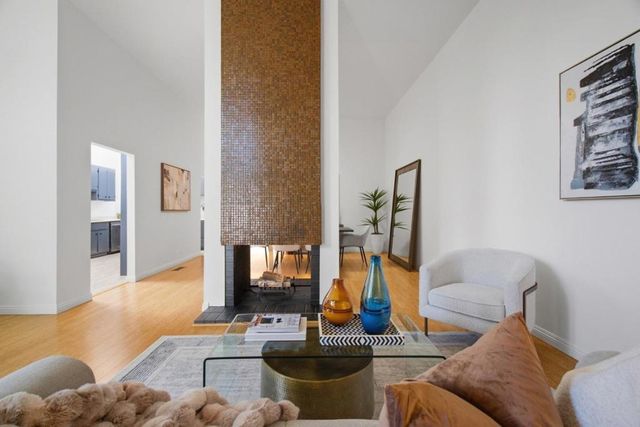 501 W Fox Court, Redwood City, CA 94061