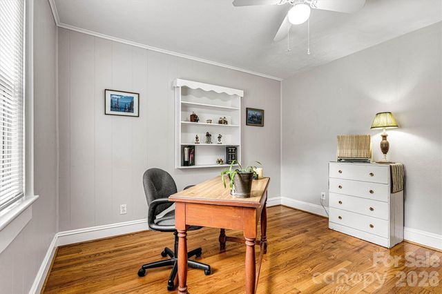 147 13th Avenue NW, Hickory, NC 28601