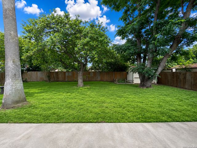 16519 Front Royal, San Antonio, TX 78247