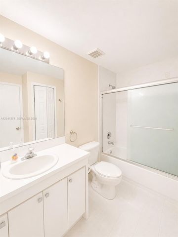 6670 NW 114th Avenue 603, Doral, FL 33178