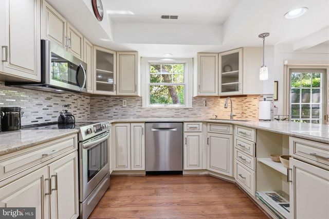 53 WOODARD CT, Doylestown, PA 18901