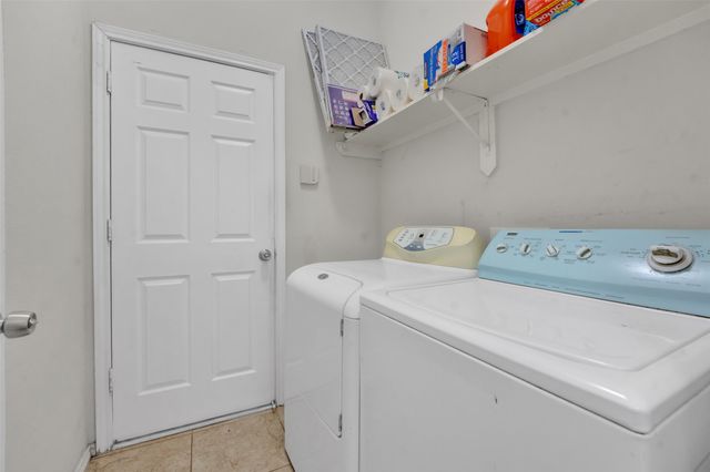 700 N Emma Drive, Arlington, TX 76002