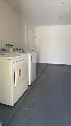 6817 11TH AVENUE NW, Bradenton, FL 34209