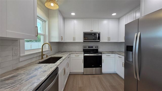 6817 11TH AVENUE NW, Bradenton, FL 34209