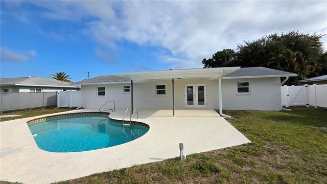 6817 11TH AVENUE NW, Bradenton, FL 34209