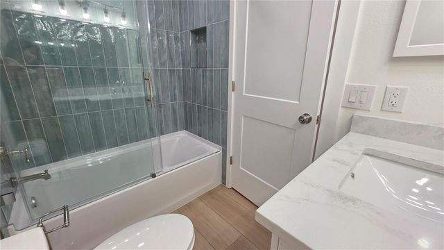 6817 11TH AVENUE NW, Bradenton, FL 34209