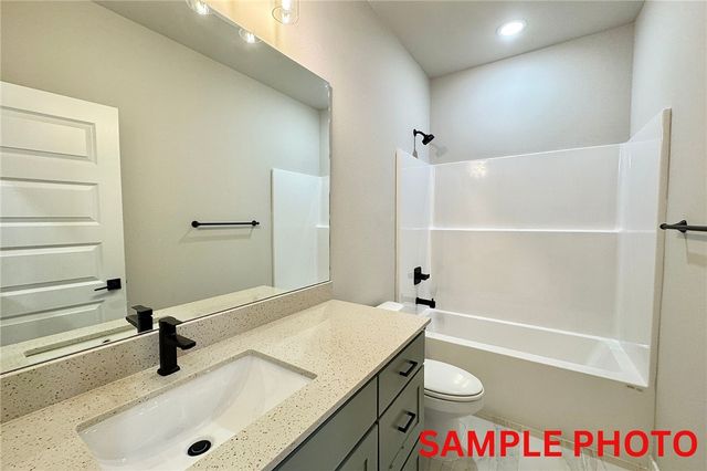 2585 Meditation Loop, Springdale, AR 72764