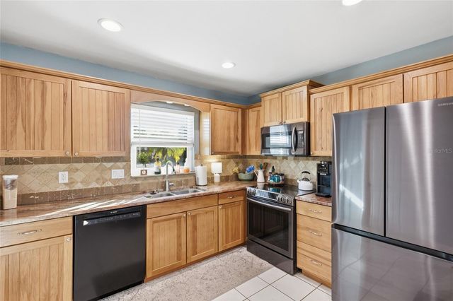 2437 CLEMATIS STREET, Sarasota, FL 34239