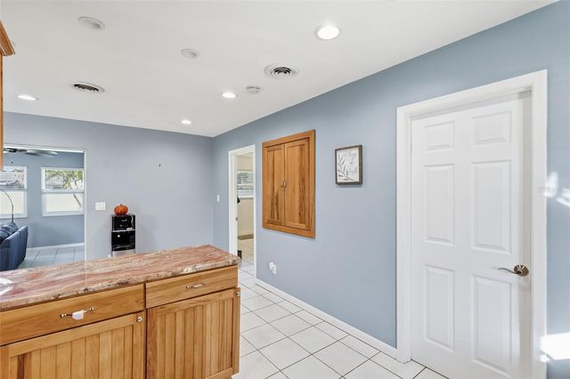 2437 CLEMATIS STREET, Sarasota, FL 34239