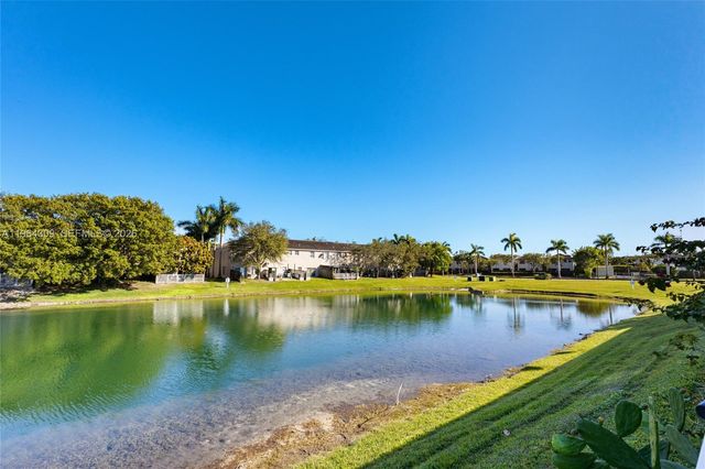 9011 SW 227th St 7, Cutler Bay, FL 33190