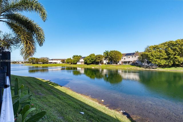 9011 SW 227th St 7, Cutler Bay, FL 33190