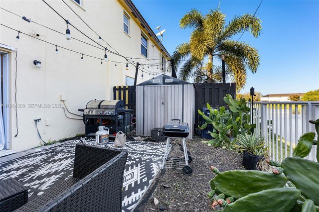 9011 SW 227th St 7, Cutler Bay, FL 33190