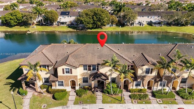 9011 SW 227th St 7, Cutler Bay, FL 33190